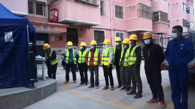 土木工程院丨一手抓防疫 一手抓施工甘南花園項目有序推進生產(chǎn)建設(shè)