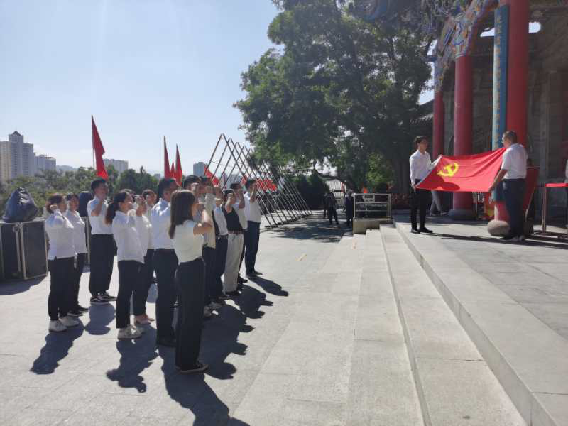 集團(tuán)機(jī)關(guān)第二黨支部與土木院第一黨支部開展<br/>“重溫光輝歷程，傳承紅色基因”主題黨日暨結(jié)對(duì)共建活動(dòng)